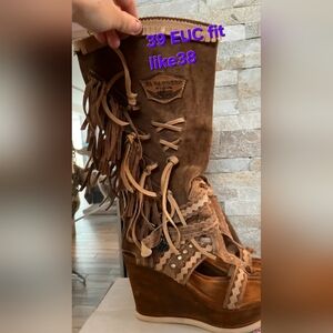 🚫sold🚫El Vaquero EUC Wedge Sandals